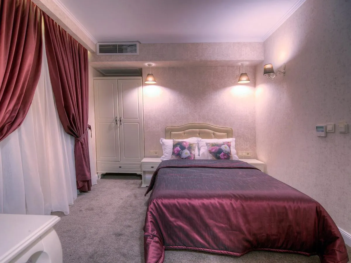 Family Hotel Agoncev Sofia 3*,
